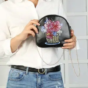 Bolso Hombro con Arte en Diamante con Cadena