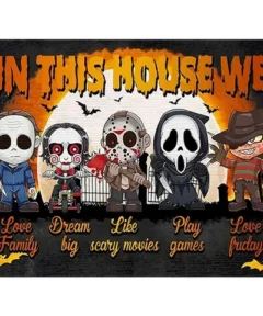 Cinco figuras de personajes icónicos de terror en estilo chibi se presentan en un diseño gráfico con fondo oscuro, acompañados de frases inspiradoras, destacando el cuadro “Personajes de Terror Diamond Painting”.