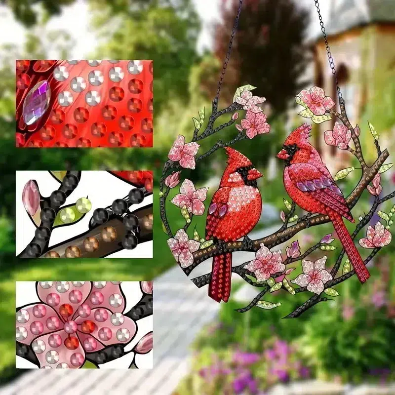 Arte colgante de pájaro de bordado de diamantes adornado con flores.