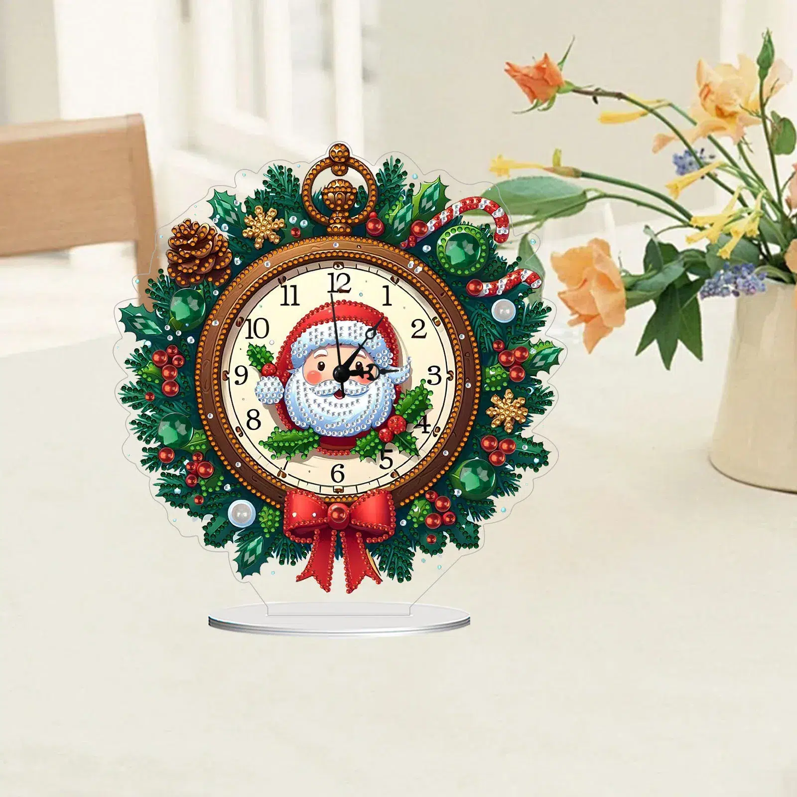 Reloj navideño decorado con Papá Noel en un diseño de diamond painting