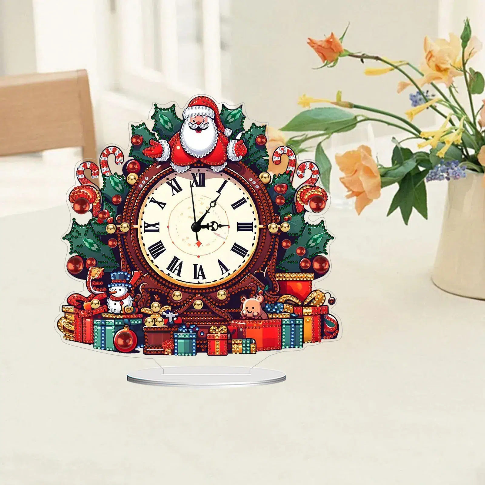Reloj decorativo de Papá Noel adornado con regalos y adornos navideños